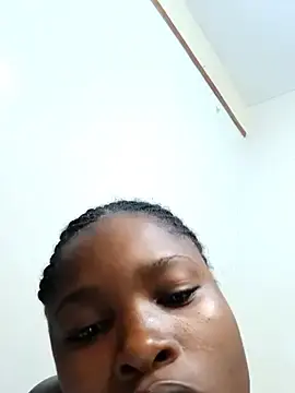 Stripchat Free Porn Cam of queen_rae