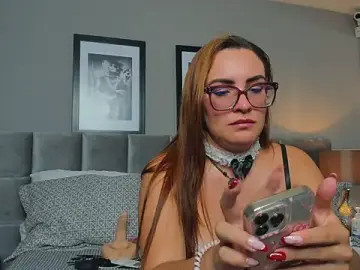 Stripchat Sex Cam of JessyCream