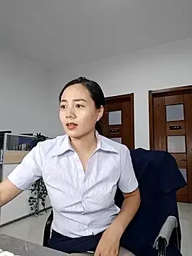 Stripchat Free Porn Cam of bingxin-