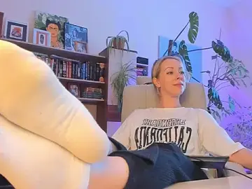 Stripchat Best live sex cam show of LylithSkye