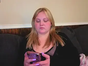 Stripchat Live Sex of PhatAssBlond