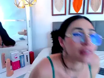 Stripchat Adult Webcams of Scarleth_swann