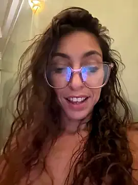 Stripchat Adult Webcams of Amani_thewolf