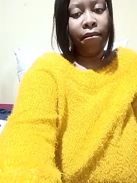 Stripchat Sex Cam of SexyLisah_01
