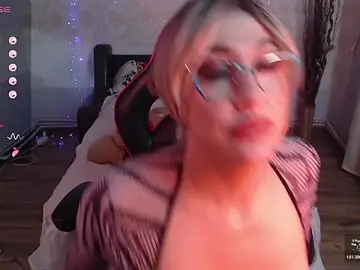 Stripchat Nude Webcam of Alice_here