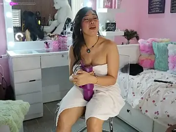 Stripchat Nude Webcam of AsianSweetMilf