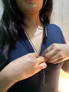 Stripchat Live Sex Cam of RadhaBabe