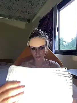 Stripchat Live Sex Cam of White_angel_lu