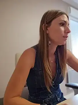 Stripchat Live Sex of Lib_ertine32
