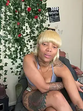 Stripchat Live Sex of butterflybootyy