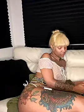 Stripchat Adult Video Chat of butterflybootyy