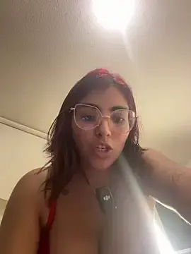 Stripchat Live Sex Cam of MartinaSooler