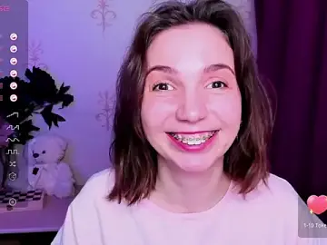 Stripchat Watch Live Sex Cams of KindHazelHere_