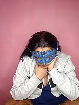 Stripchat Adult Webcams of MEERAcle