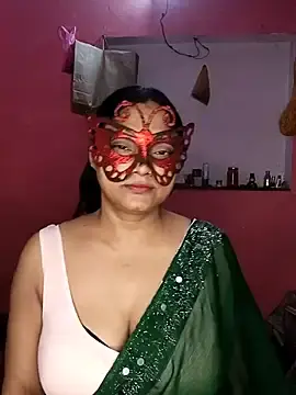 Stripchat Free Porn Cam of MEERAcle