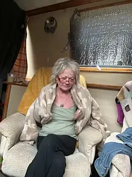 Stripchat Free Live Porn of ladyboatlady