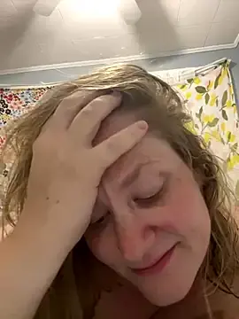 Stripchat Watch Live Sex Cams of thicbustybarbiee