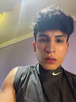 Stripchat Watch Live Sex Cams of _Tomy08calderon