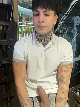 Stripchat Live Sex Cam of _Tomy08calderon