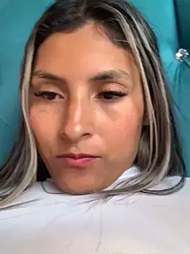 Stripchat Watch Live Sex Cams of cami-leon