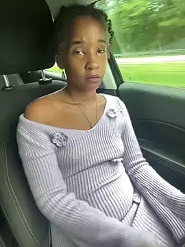 Stripchat Live Sex of LunalustycumslutPornstar