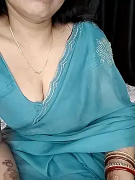 Stripchat Adult Webcam of kaamuk_shweta