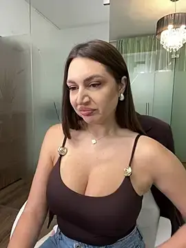 Stripchat Adult Webcam of ClaraaJoy