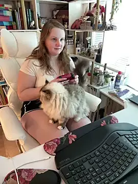 Stripchat Watch Live Sex Cams of GingerSnap33
