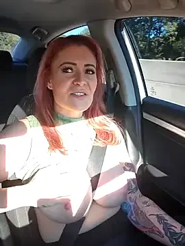 Stripchat Live Sex of HollyTattoo