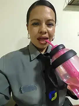 Stripchat Live Sex of Ariana-07
