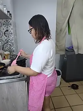Stripchat Live Porn of saenz_eymi