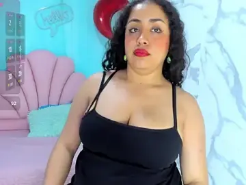 Stripchat Best live sex cam show of cristal_horny19