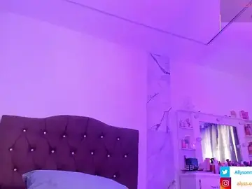 Stripchat Live Sex Cam of alysson_18