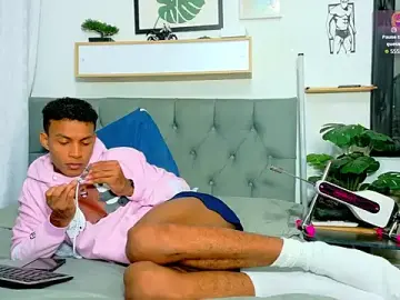 Stripchat Live Sex of Ryan_Vergon