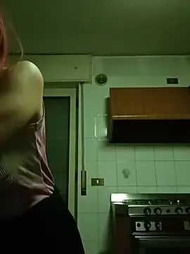 Stripchat Free Live Porn of Annarella_Pika