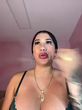 Stripchat Watch Live Sex Cams of kiim_taaylor