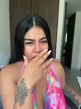 Stripchat Adult Video Chat of Issane_Peru