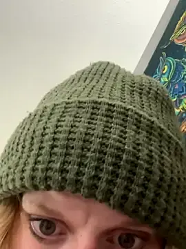 Stripchat Free Porn Cam of KITTYBOOBOOFUXX