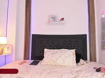 Stripchat Free Porn Cam of coralsmith11