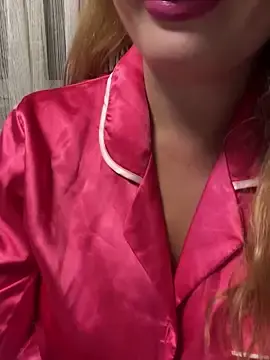 Stripchat Sex Cam of ythmlshshs