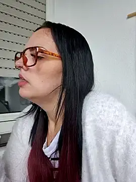 Stripchat Live Sex Cam of Jujuiicy