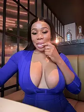 Stripchat Live Sex Cam of Belle___