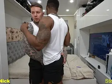 Stripchat Live Sex Cam of NickHOWLEN