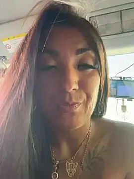 Stripchat Watch Live Sex Cams of RuslanaXX