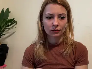 Stripchat Sex Cam of karo123421