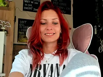 Stripchat Free Porn Cam of karo123421