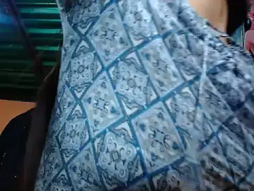 Stripchat Live Sex Cam of chandra_haraa