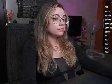 Stripchat Adult Webcam of RemyCute