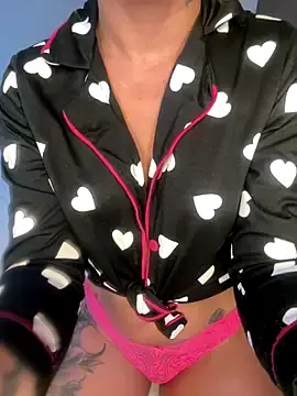 Stripchat Best live sex cam show of Bubuzinha10