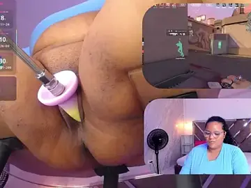 Stripchat Nude Webcam of MhiaRey